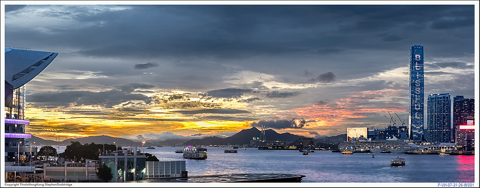 Hong Kong Spectacular Spring Day in Kowloon