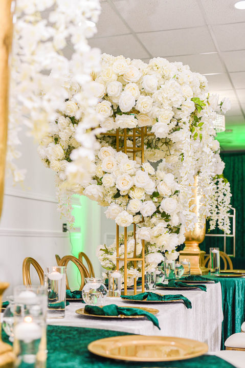 wedding with bigger flowers