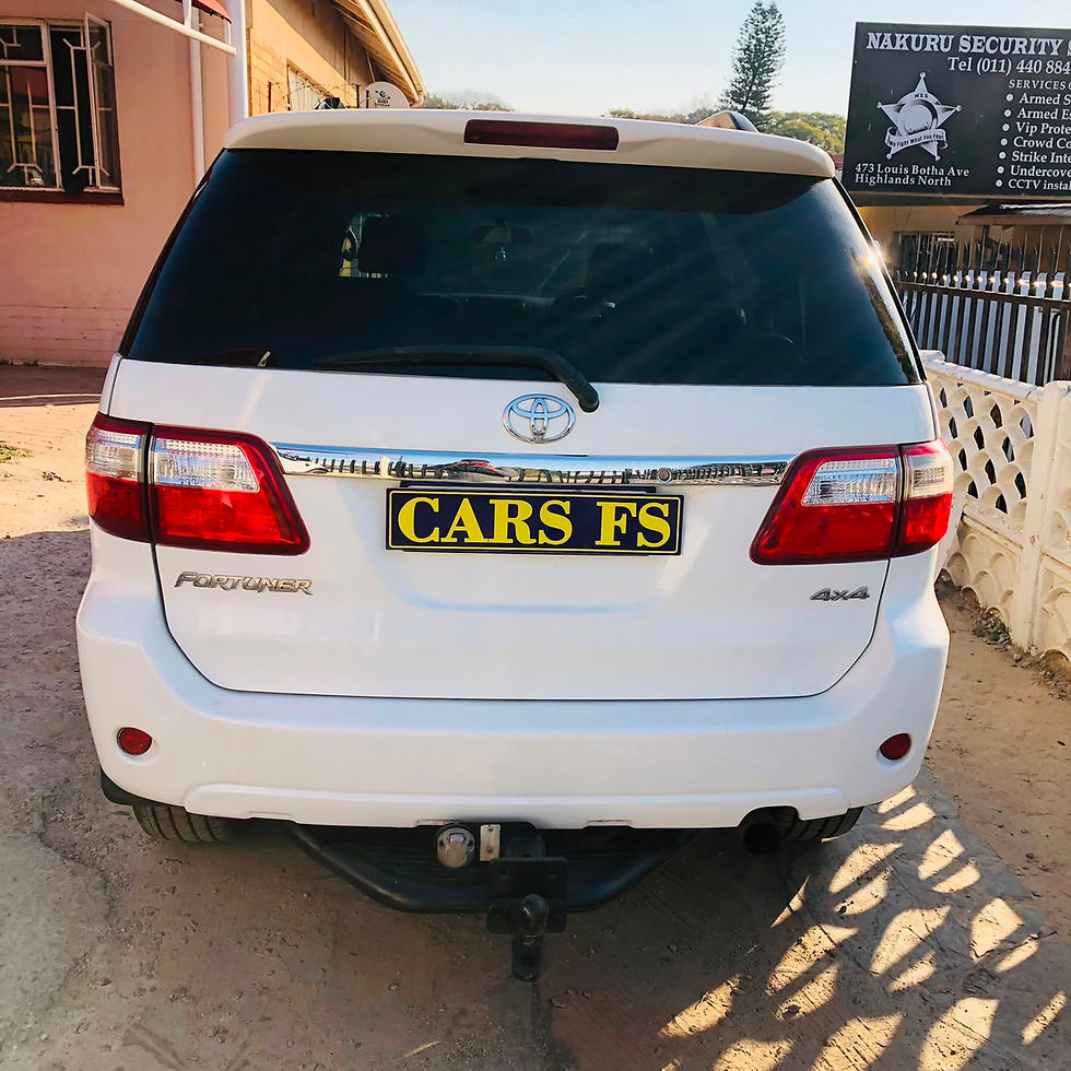 Thumbnail: 2011 Toyota Fortuner 3.0 D4D 4x4: 119000km, Manual, Diesel.