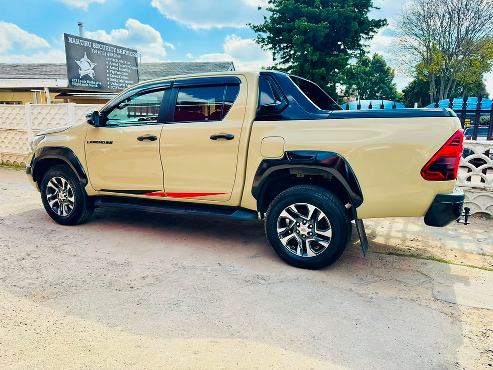 Thumbnail: 2025 Toyota Hilux 2.8GD-6 4x4: 90000km, FSH, Auto, Diesel.