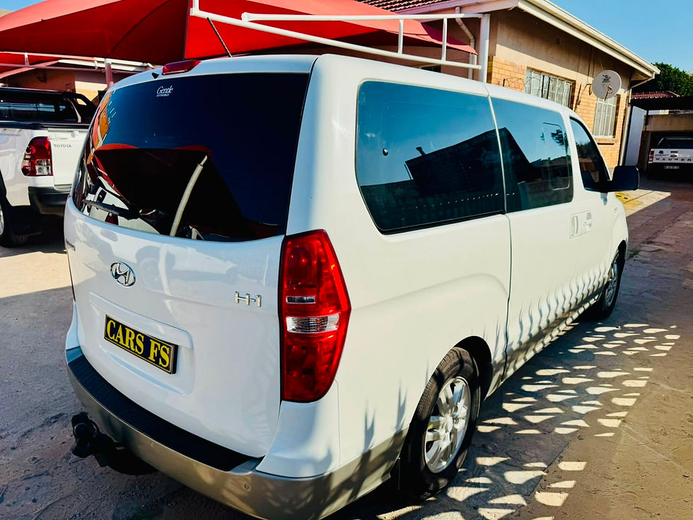 Thumbnail: 2015 Hyundai H-1 2.5 CRDI ELITE 9-Seater: 132000km, Auto, Diesel.