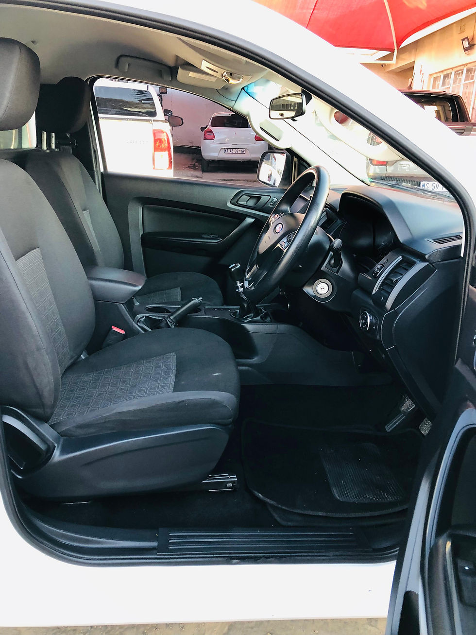 Thumbnail: 2020 Ford Ranger 2.2DTCi Bakkie: 78000km, FSH, Manual, Diesel.