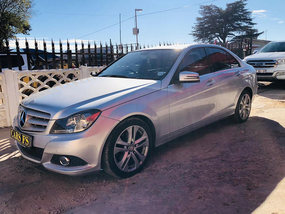 Thumbnail: 2013 Mercedes-Benz C200: 185000km, Auto, Petrol.