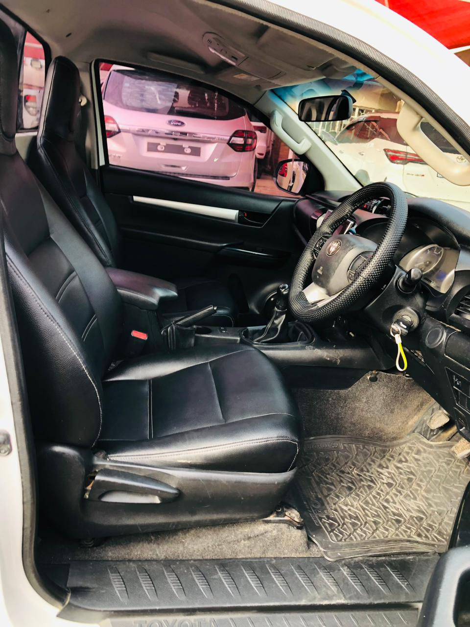 Thumbnail: 2019 Toyota Hilux 2.4GD-6 SRX: 118000km, FSH, Manual, Diesel.