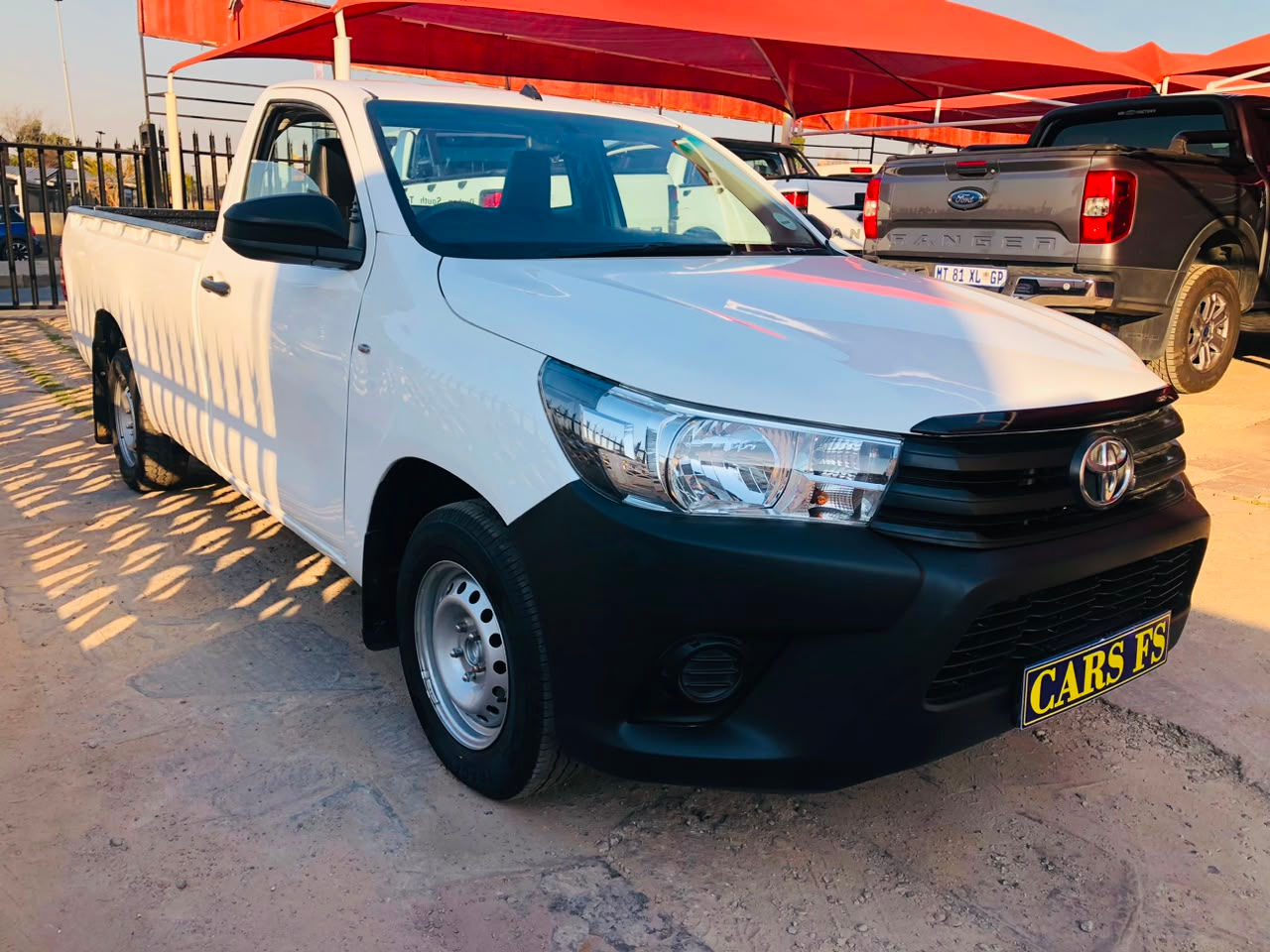 2023 Toyota Hilux 2.4GD Single Cab: 74000km, FSH, Manual, Diesel.