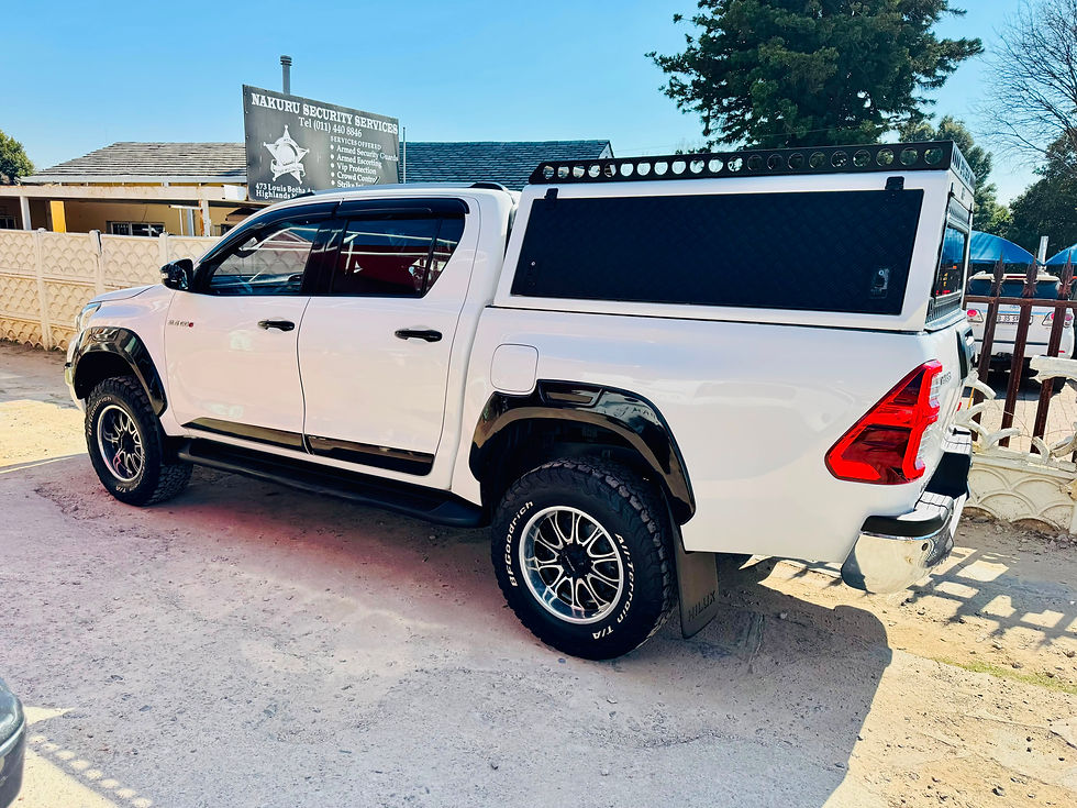Thumbnail: 2023 Toyota Hilux 2.4GD-6 D/C Raider: 100000km, FSH, Manual, Diesel.