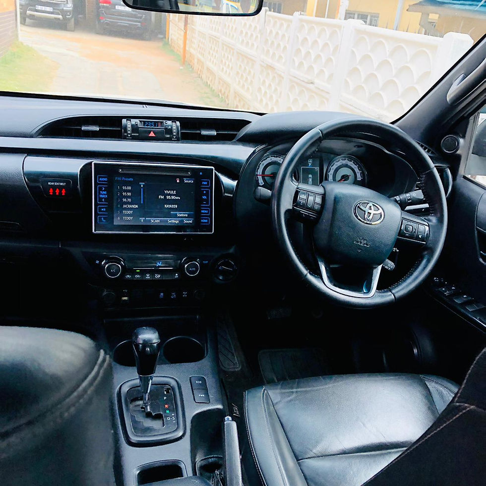 Thumbnail: 2018 Toyota Hilux 2.8GD-6 D/C Raider: 93000km, Auto, Diesel.