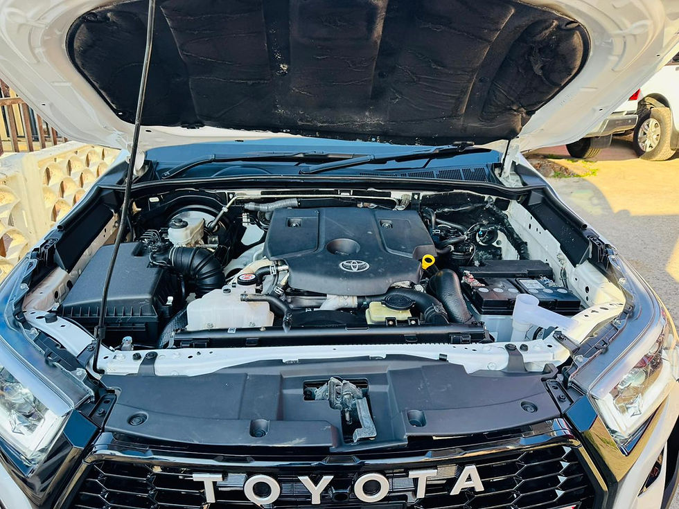 Thumbnail: 2025 Toyota Hilux 2.4GD-6 4x4, 90000km, FSH, Auto, Diesel.