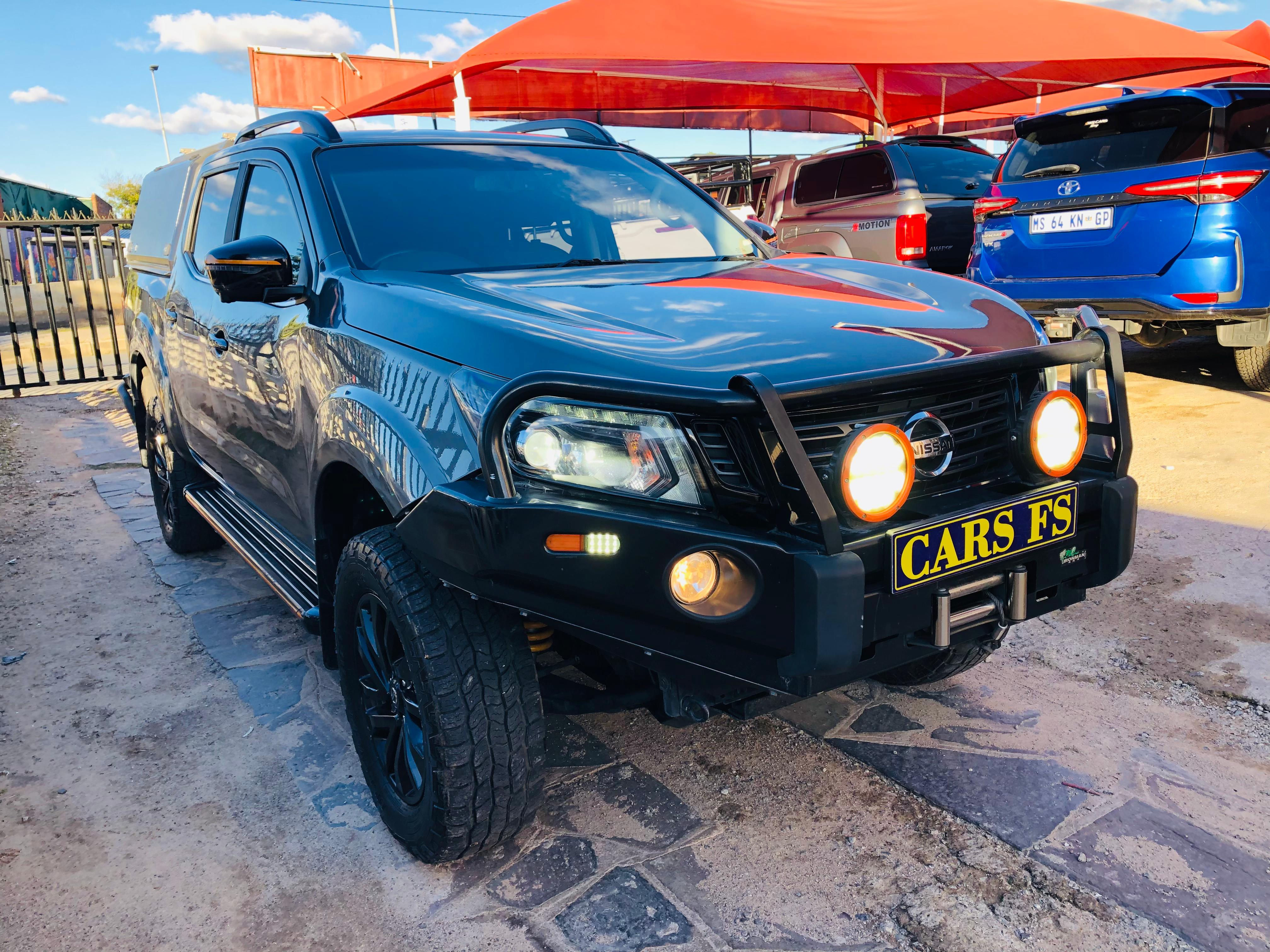 2020 Nissan Navara Stealth 2.3 Full-house 4x4: 97000km, FSH, Auto, Diesel.