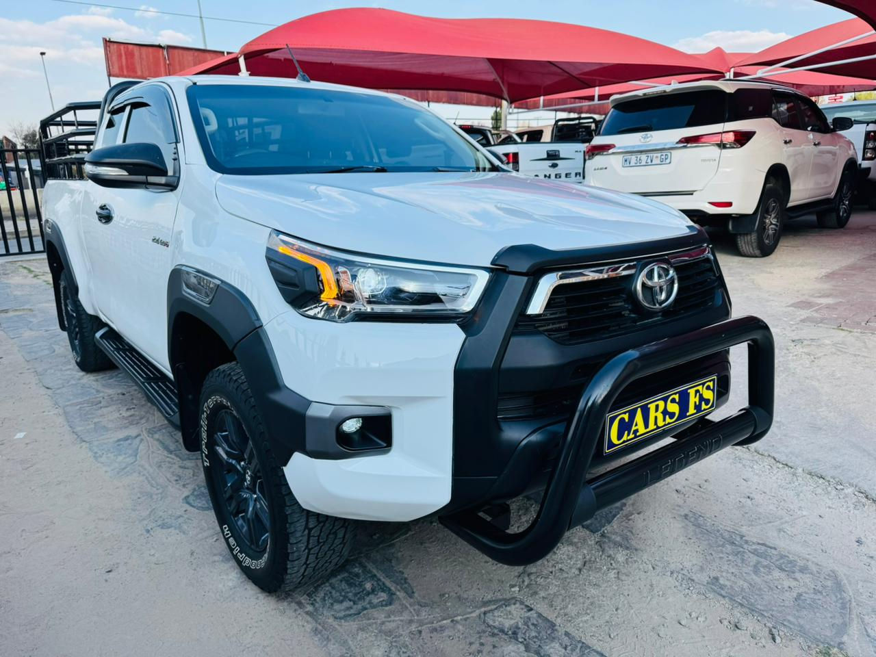 2020 Toyota Hilux 2.4GD-6 E/C: 89000km, FSH, Manual, Diesel.