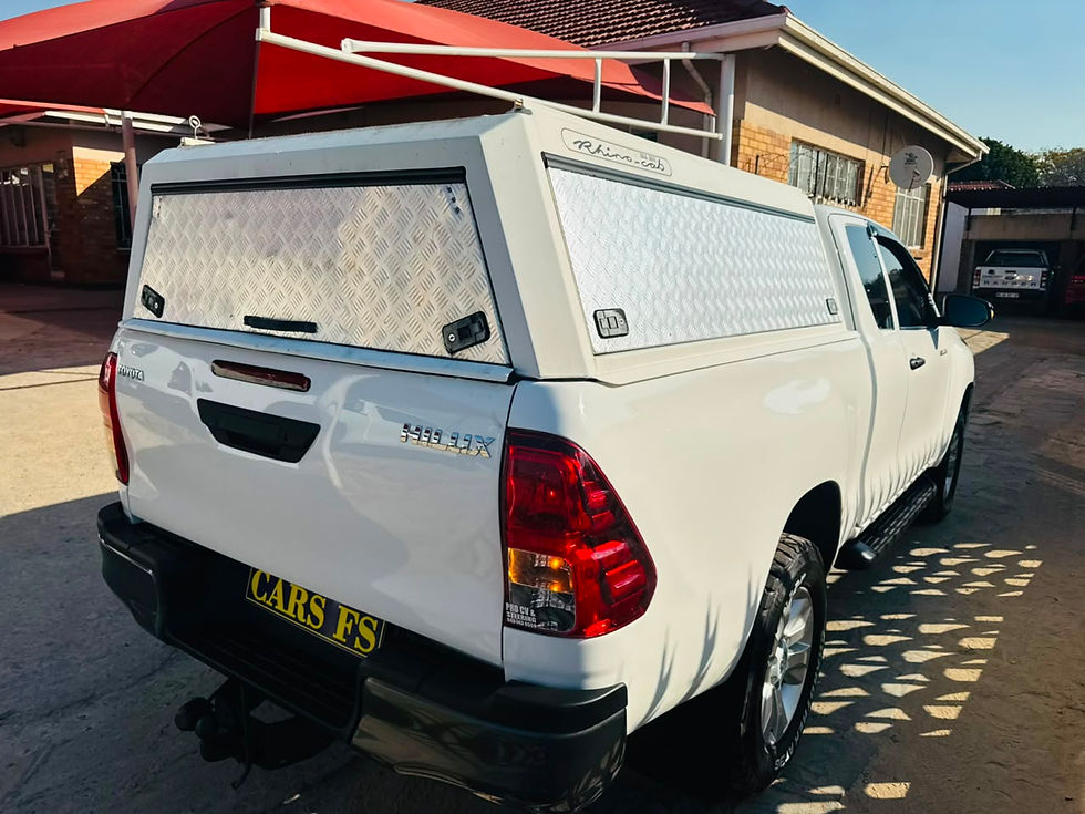 Thumbnail: 2018 Toyota Hilux 2.4GD-6 Xtra cab SRX: 103000km, FSH, Manual. Diesel.