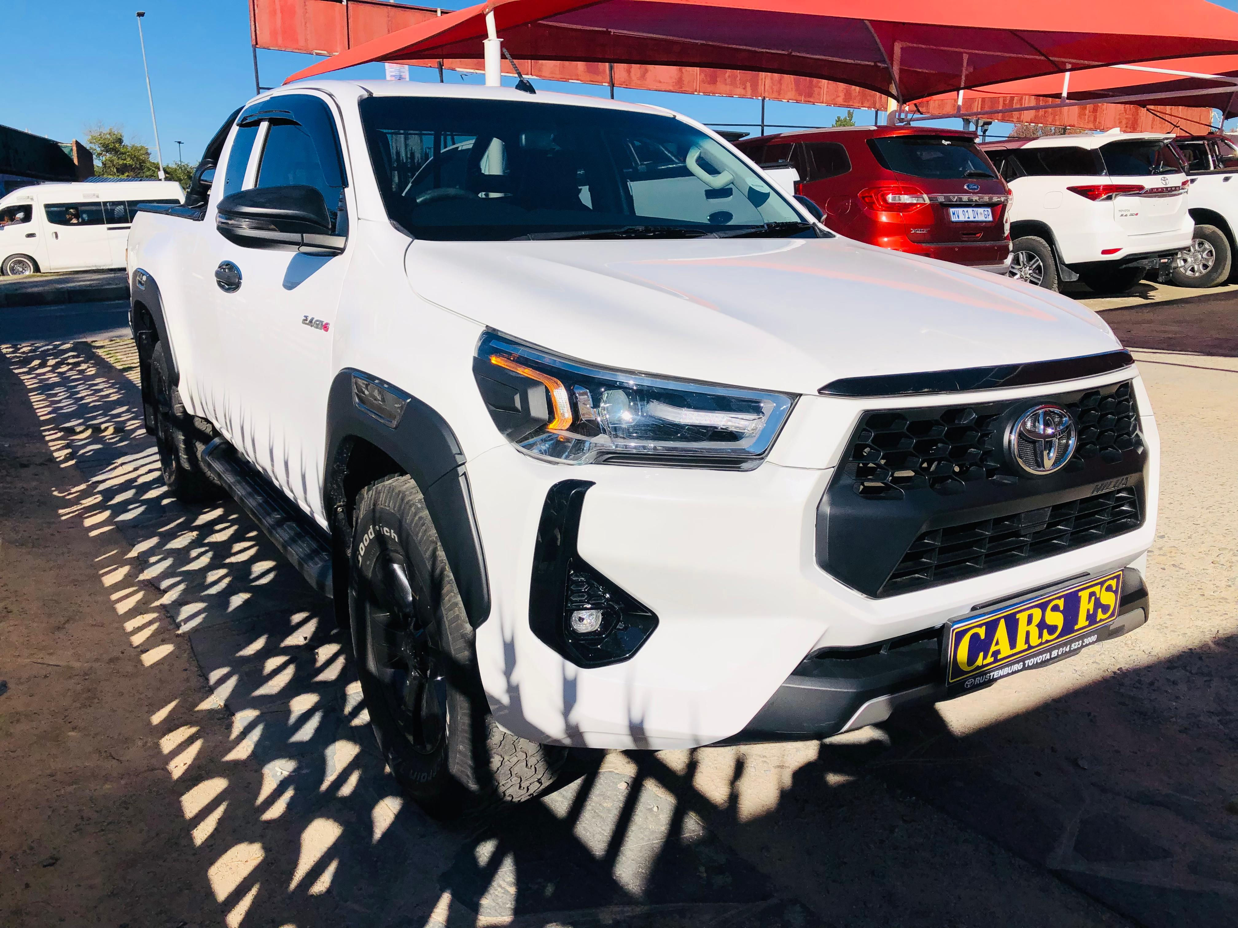 2024 Toyota Hilux 2.4GD-6 E/C Riader: 34000km, FSH, Manual, Diesel.