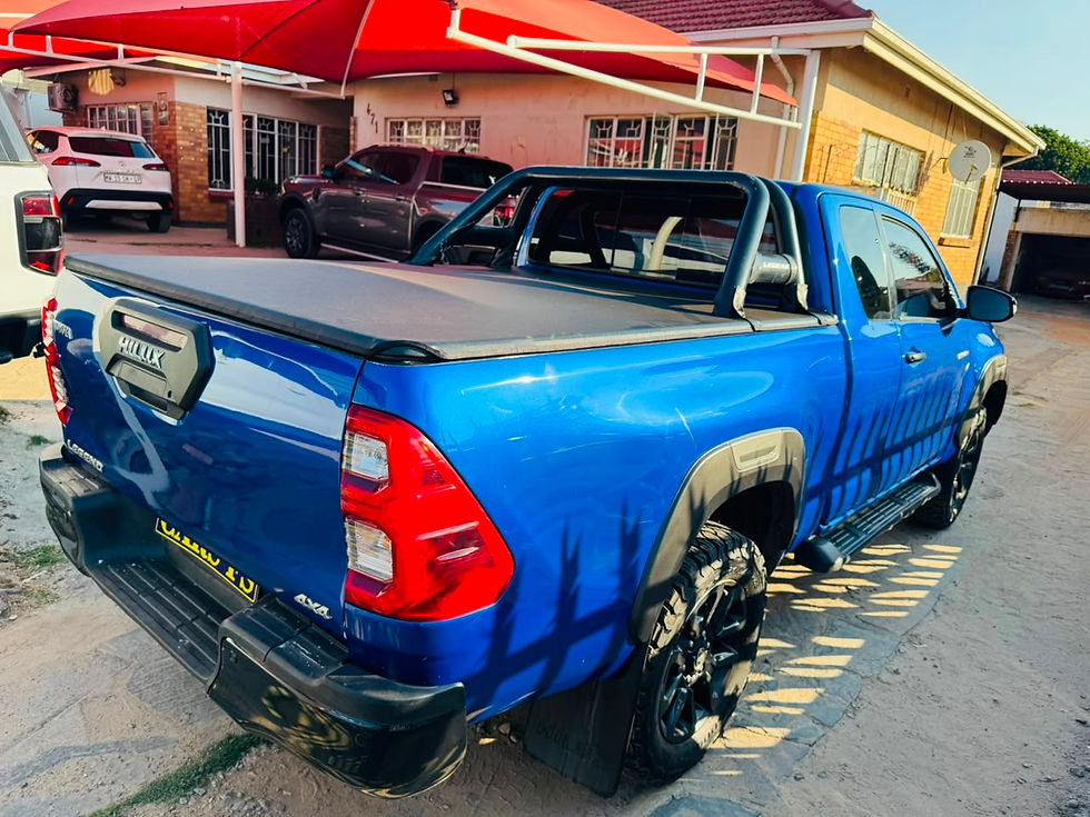 Thumbnail: 2022 Toyota Hilux 2.8GD-6 E/C Legend 4x4: 151000km, FSH, Manual, Diesel.