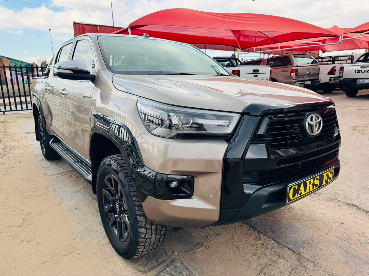 2017 TOYOTA HILUX DOUBLE CAB 2.8 GD-6 98000KM, FSH, AUTOMATIC