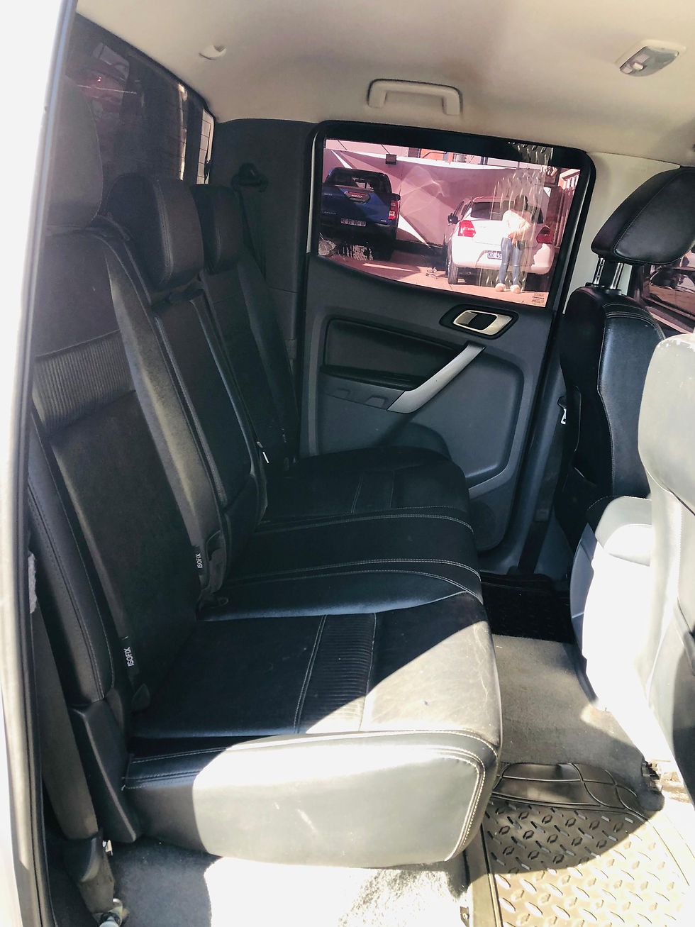 Thumbnail: 2018 Ford Ranger 2.2DTCi D/C Hi-Rider XLT: 108000km, FSH, Auto, Diesel.