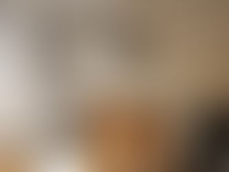 Peinture à la chaux beige – Un mur vivant et chaleureux 