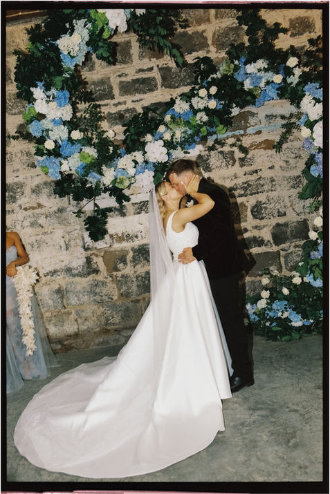 Emily+Kroiden-AnalogueLove-SheTakesPicturesHeMakesFilms-13