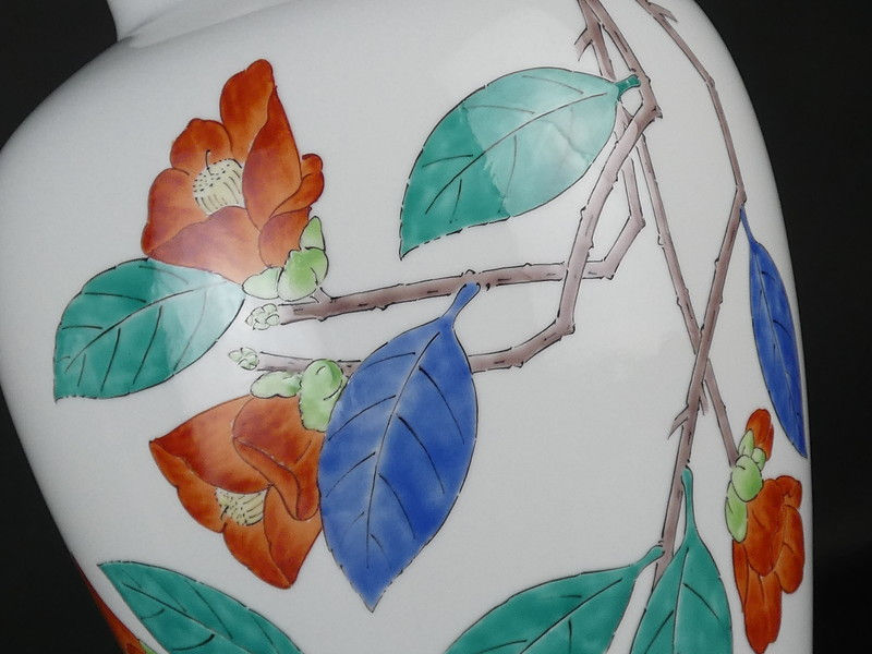 Thumbnail: 十五代 酒井田柿右衛門「濁手 椿文 花瓶」共箱 約27.5cm 保証品 nuri