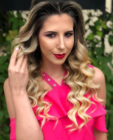 Garbo Salon - Noiva, Debutante, Madrinhas, Formanda, Formatura, Luzes, Ombre Hair, Micropigmentação, Design de Sobrancelha, Corte de Cabelo, Dia da Noiva, Manicure