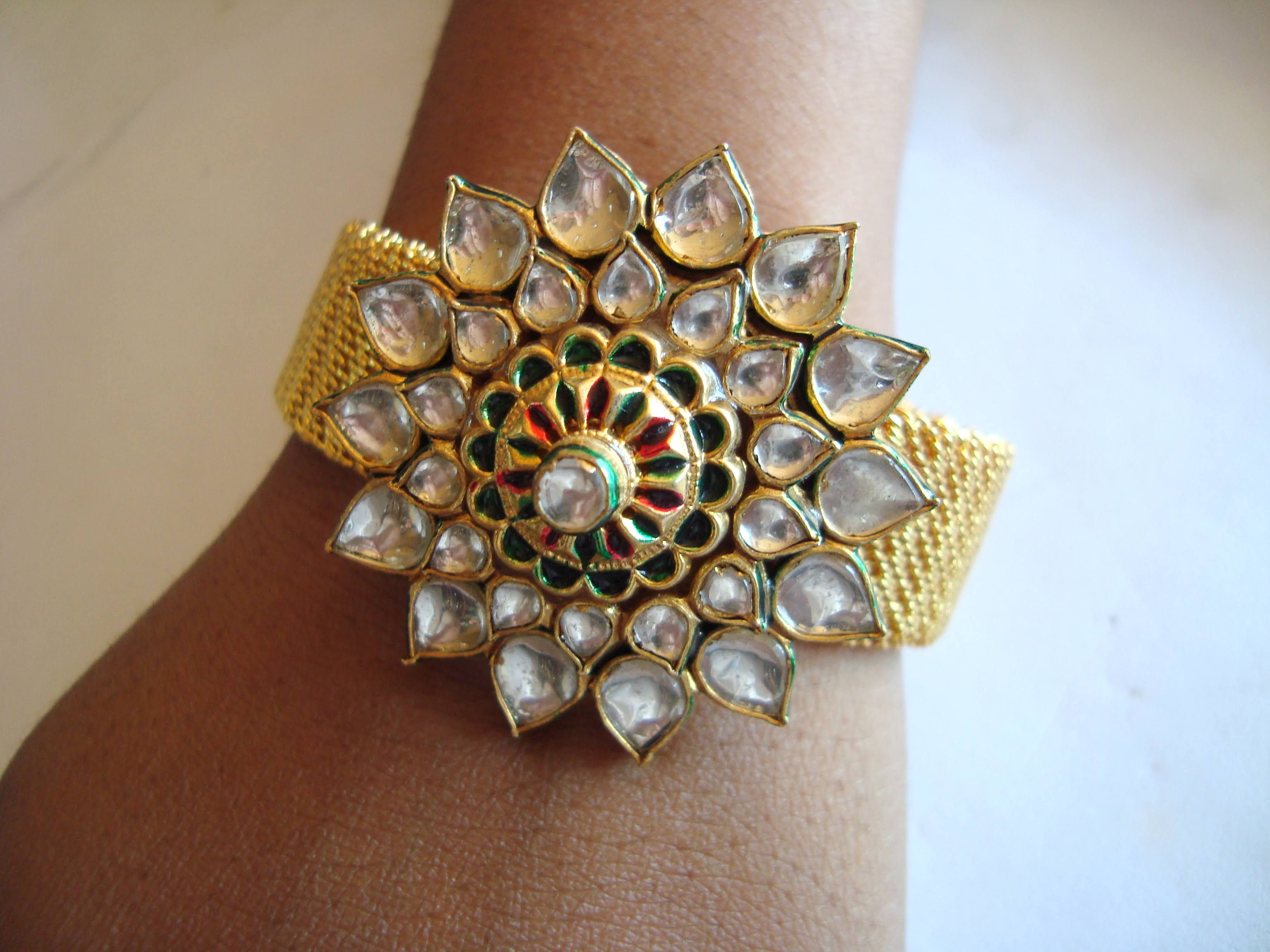 armlet or bajubandh