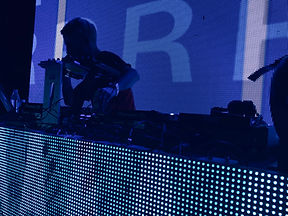 DJ