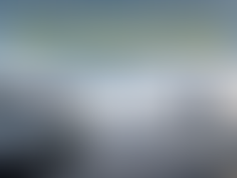 O’Hare International Airport to downtown Chicago skyline with traffic, showing travel routes between the airport and the city.