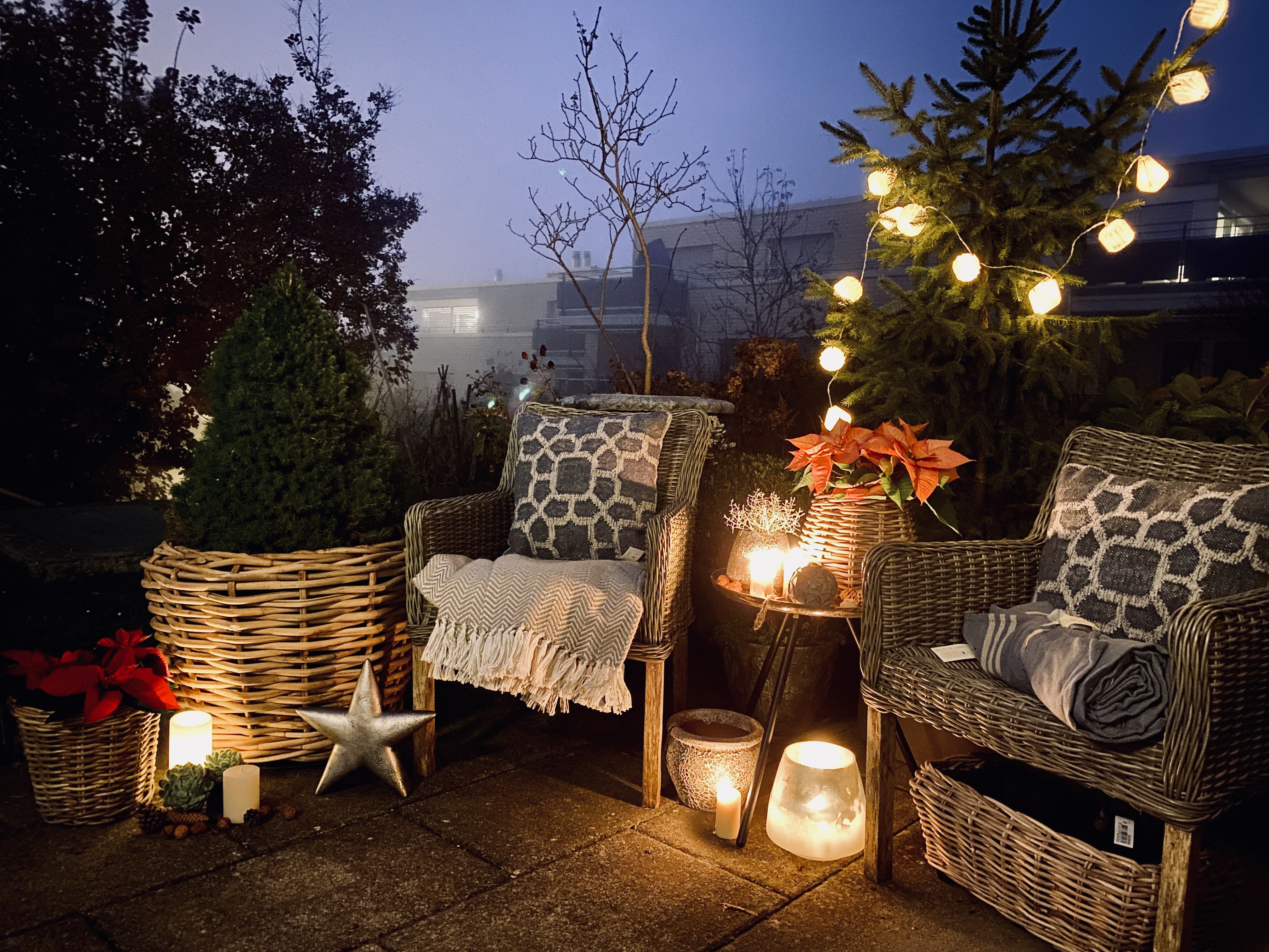 Geschenkkarte, Magnolia Outdoors, Terrasse, Garten, Gartengestaltung, Planung, Pflanzgefässe, Beleuchtung, Outdoor-Kissen, Weihnachten