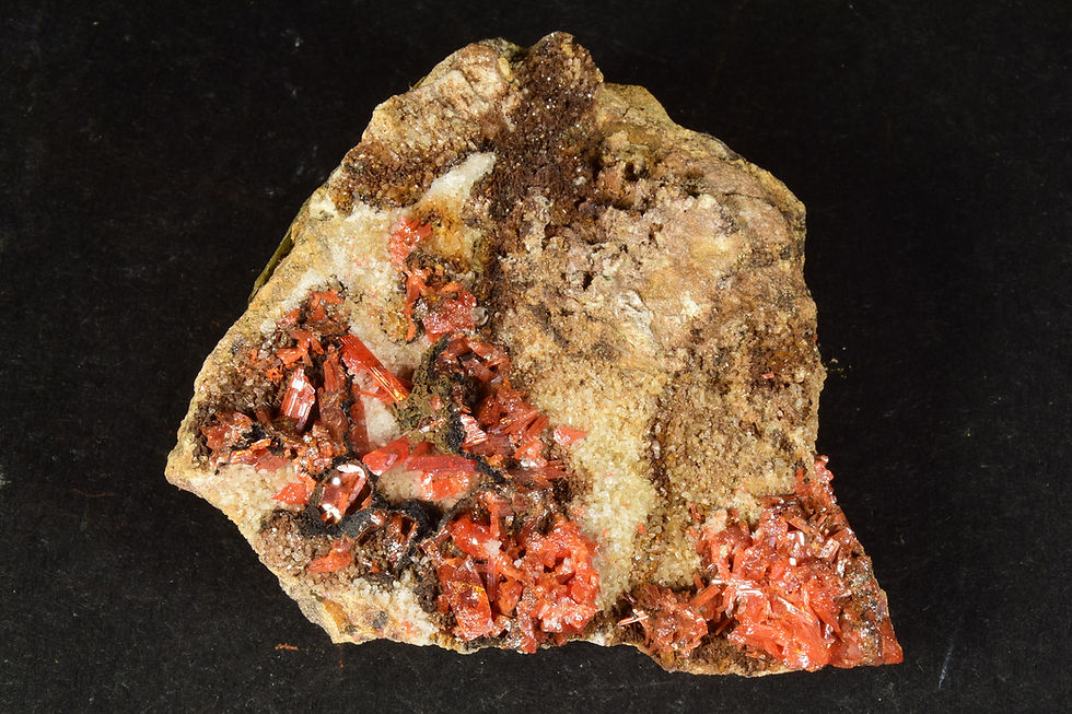 Thumbnail: Crocoite crystals on rock matrix