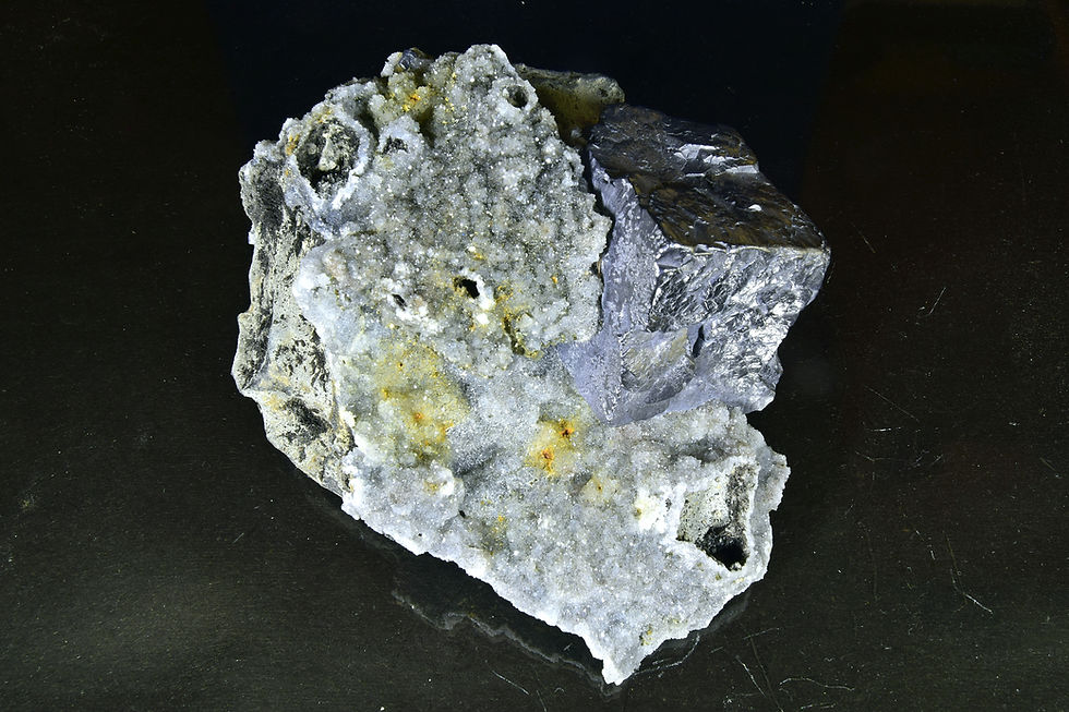 Thumbnail: Galena crystal on quartz