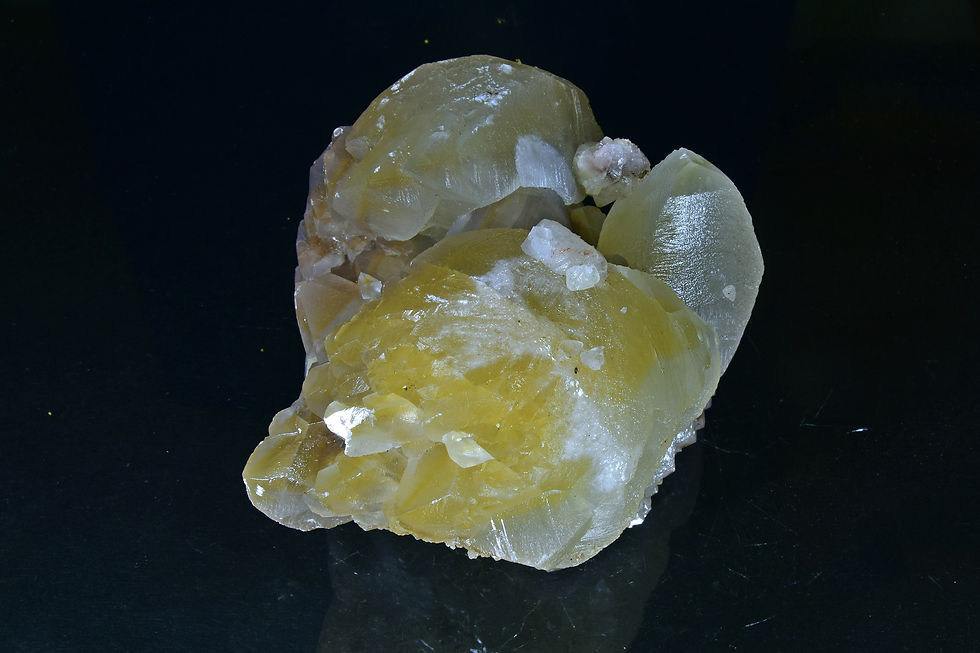 Thumbnail: Calcite crystals