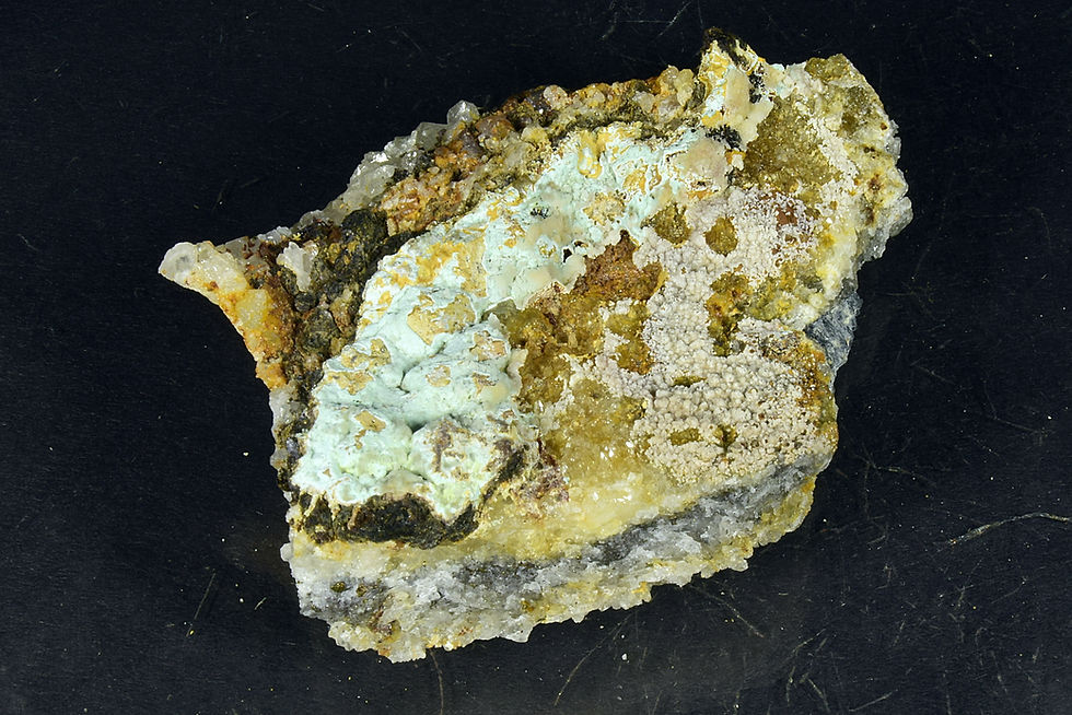 Thumbnail: Aurichalcite and hemimorphite on quartz veinstone