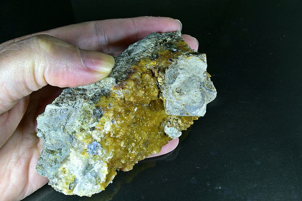 Thumbnail: Galena crystal on quartz