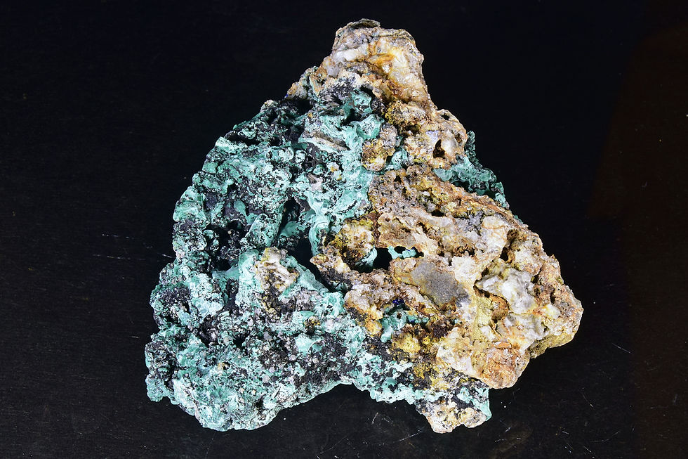 Thumbnail: botryoidal Malachite on gossan