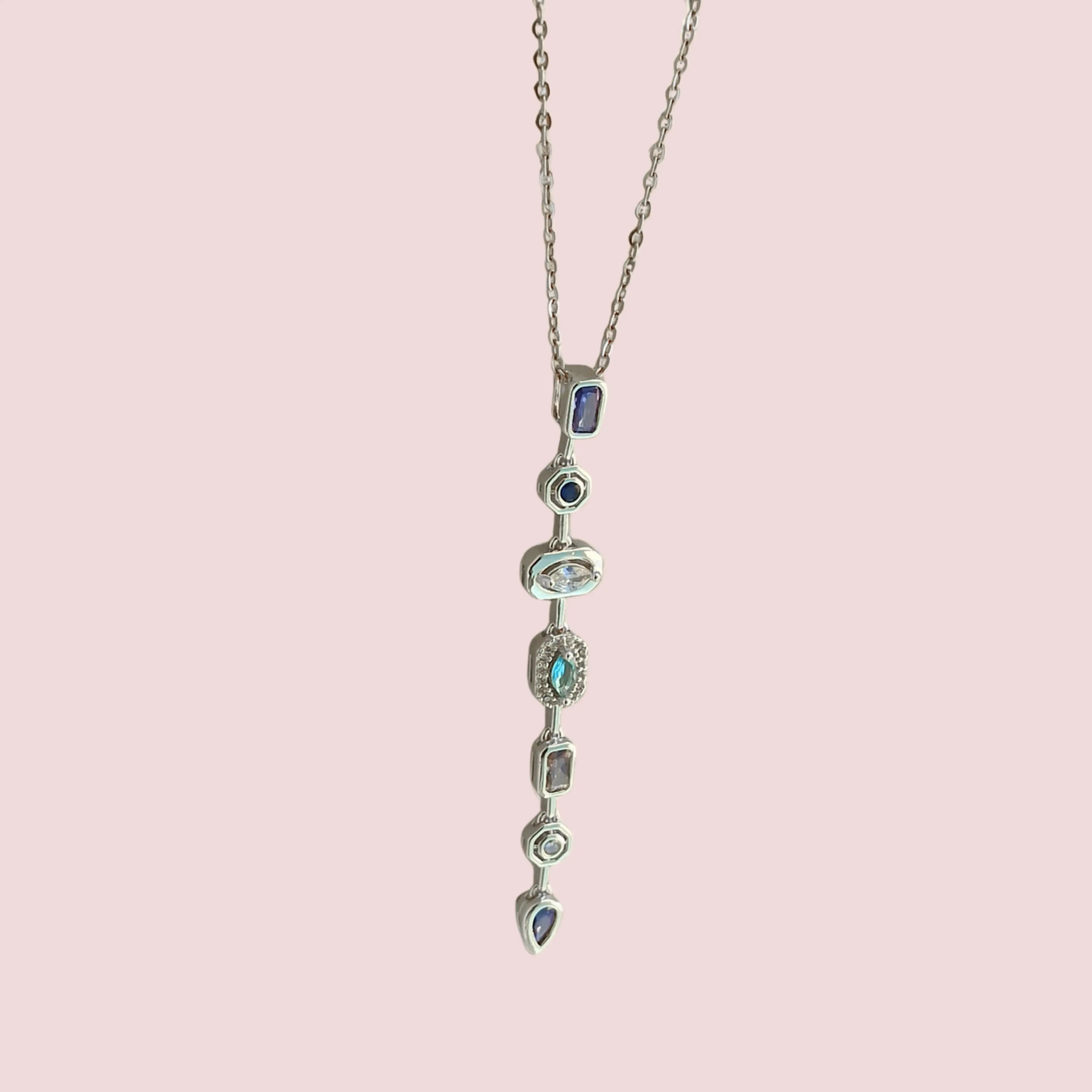 7 element renkli taşlı Y model kadın kolye, altın kaplama zincir ve modern tasarım