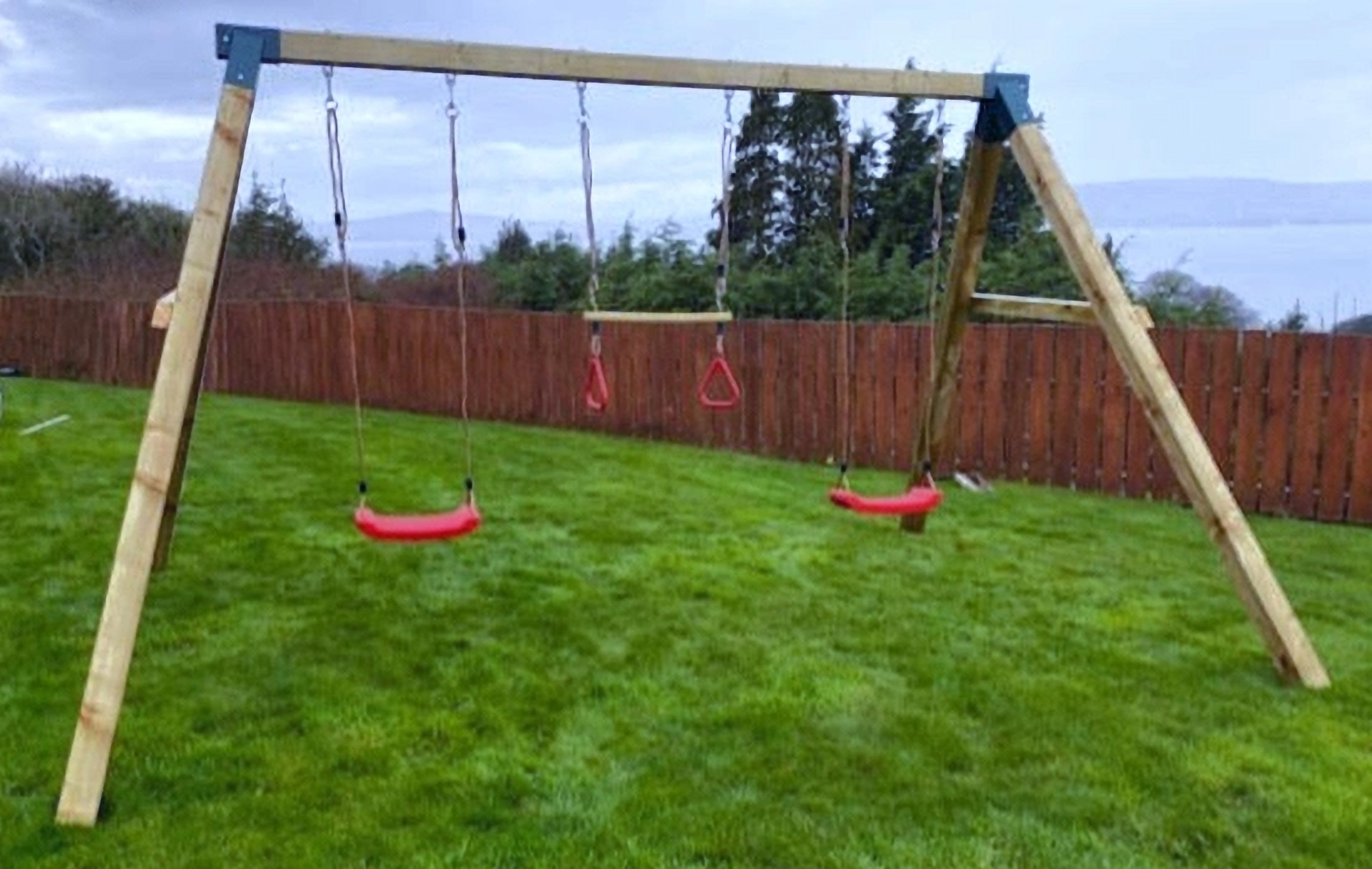 Kids Swing Set with 2 Swings and Trapeze Bar