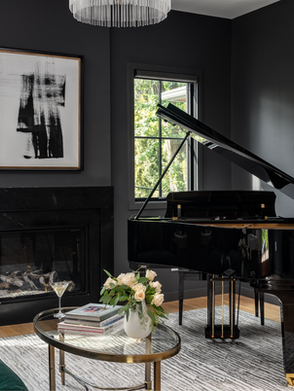 Layered Luxury: Creating Cozy and Romantic Interiors the Asha Maía Way
