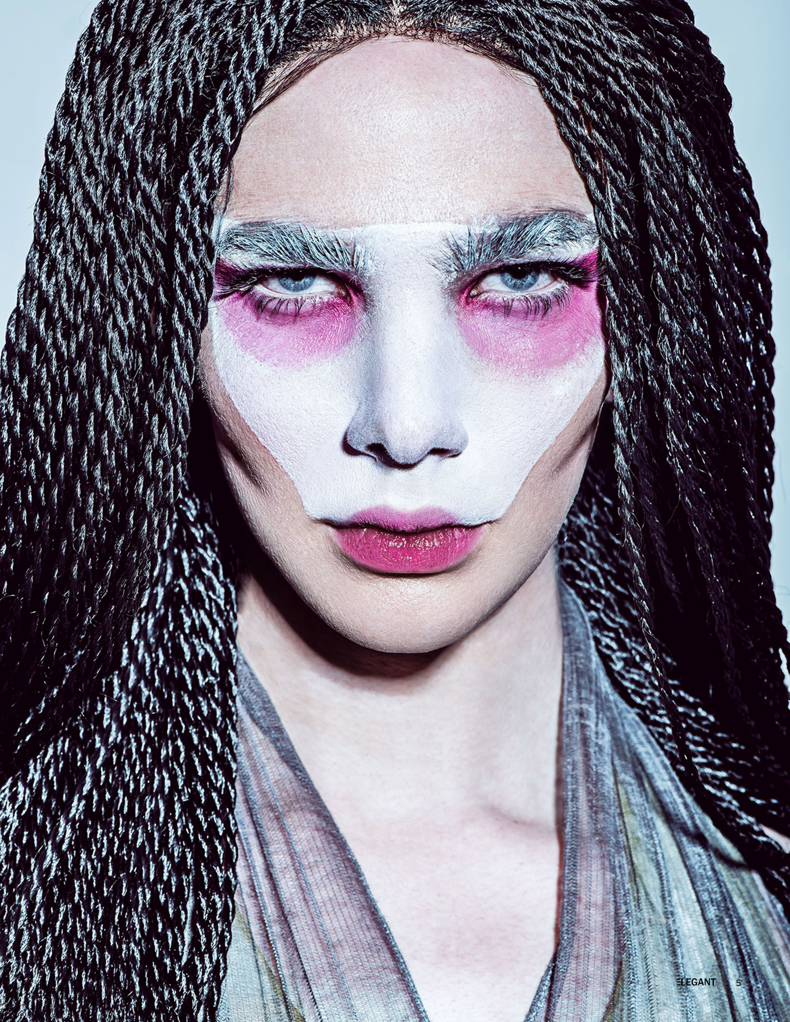 ELEGANT MAGAZINE