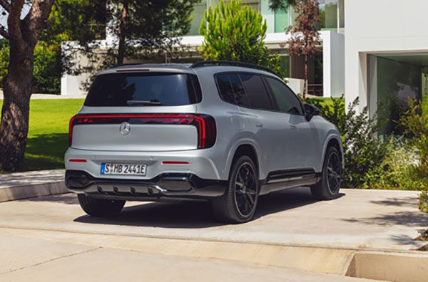 Yeni Elektrikli Mercedes-Benz GLB 2026