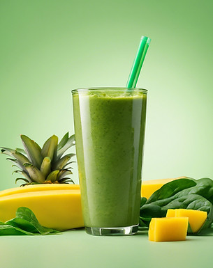 smoothie of Spinach _ Pineapple _ Banana