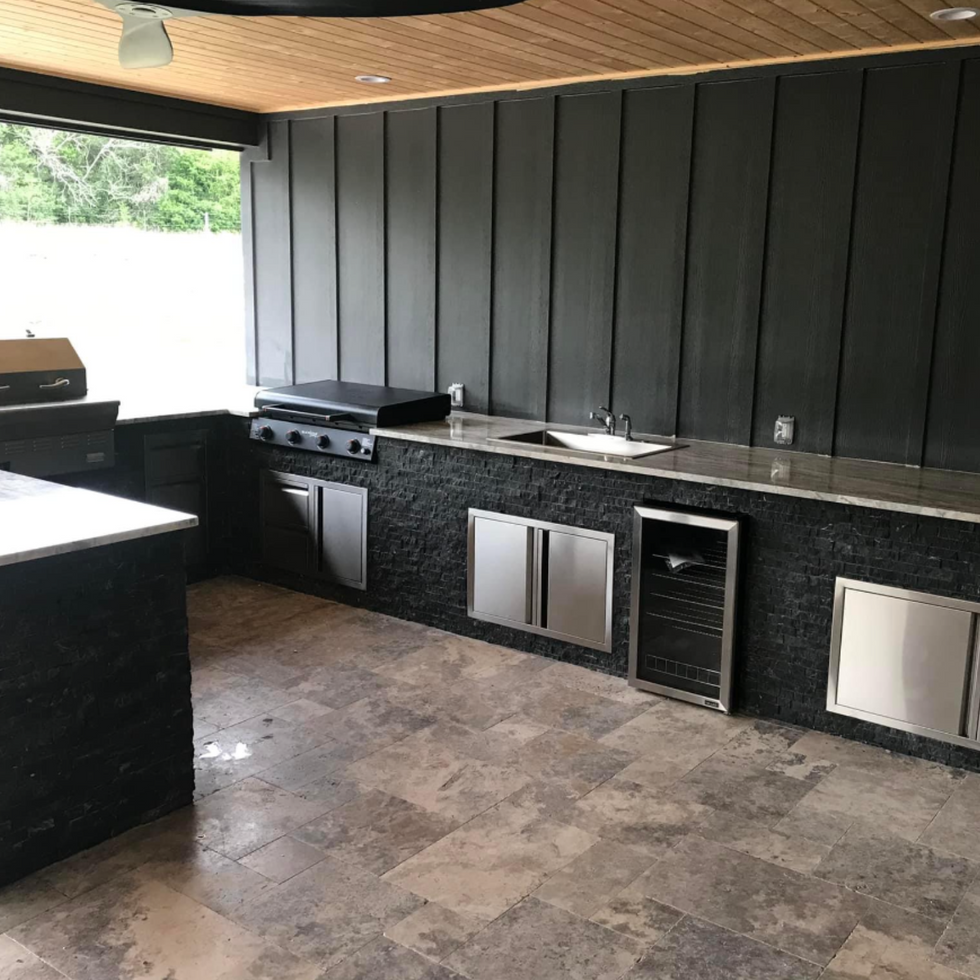 _Blue And White Cleaning Services Logo (4)