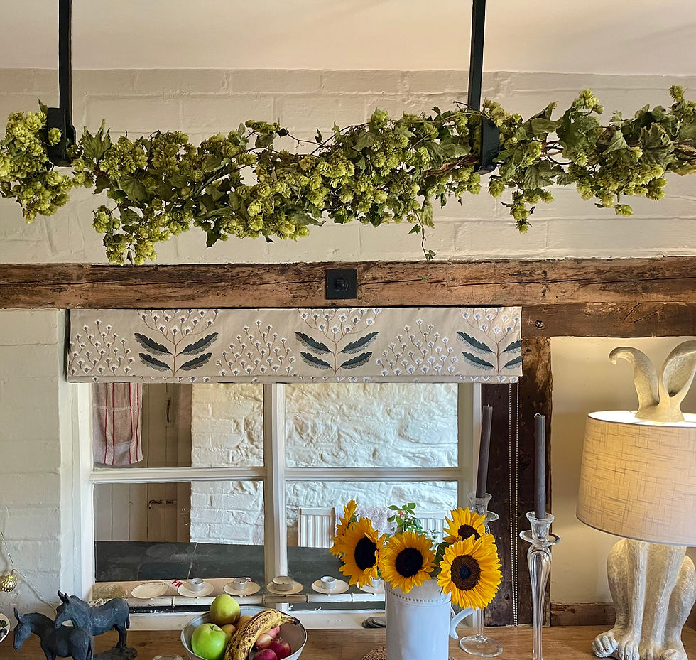 Thumbnail: Dried Hop Garland