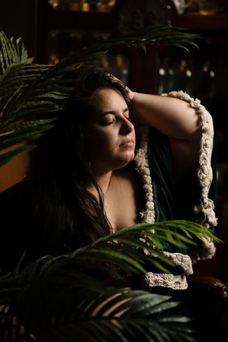 dramatic gothic boudoir photography in maryland all saints house