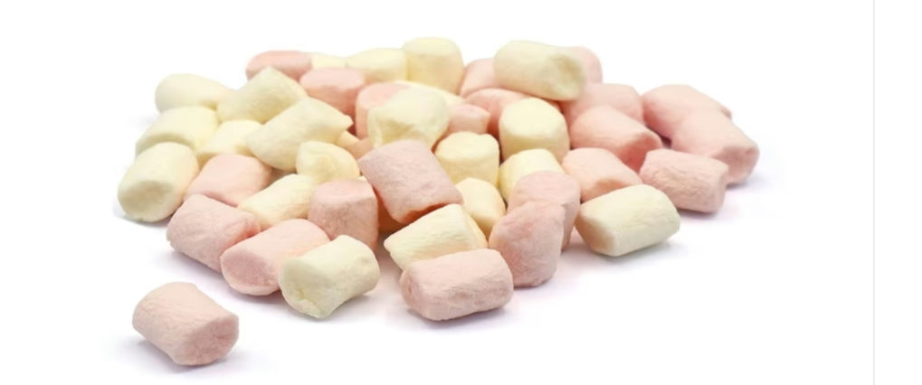 Kingsway Toppings Pink & white Micro Mallows Bag 1kg
