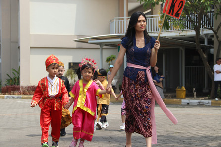 Parade baju daerah anak TK di Pekan Nusantara 2024