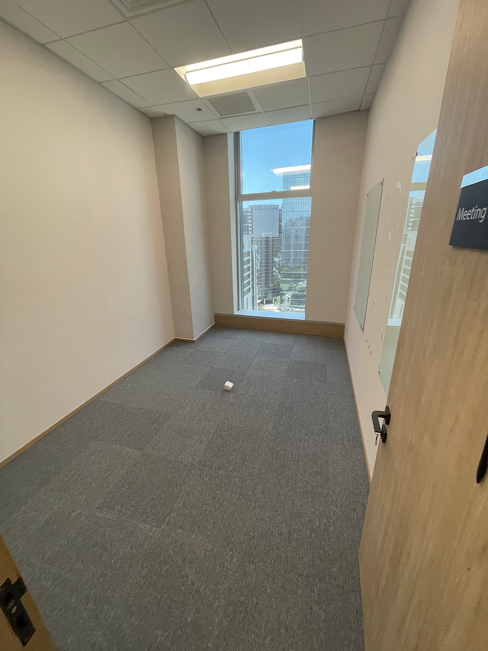 縮圖：Commercial Renovation