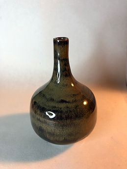 Miniature ceramic vase IMG_4959.jpg