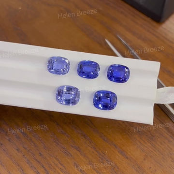 Thumbnail: Lab Cornflower Blue Sapphire