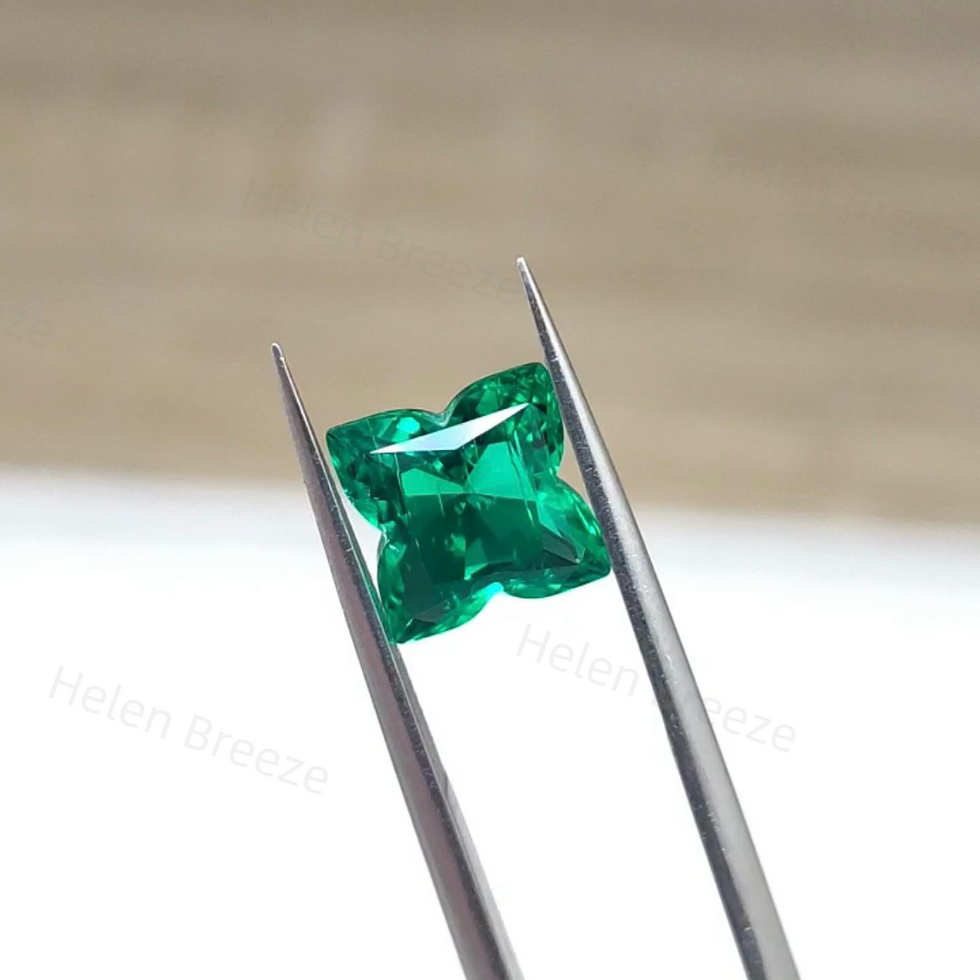 Thumbnail: Lab Columbia Emerald (Clean)