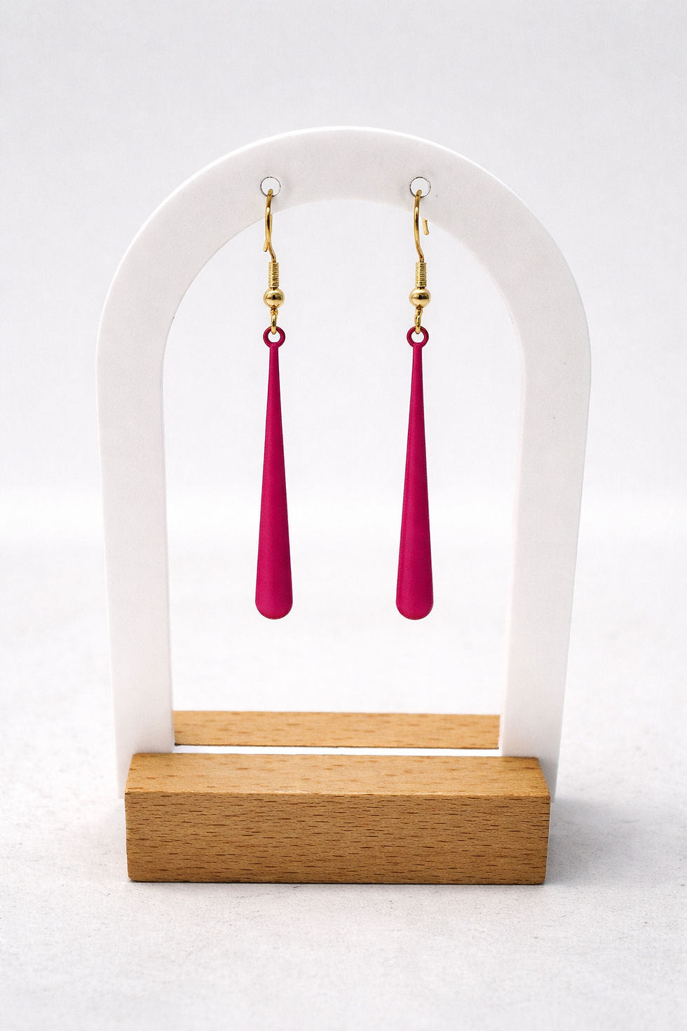 Miniature : boucles d'oreilles pendantes fuchsia acier inoxydable création artisanale
