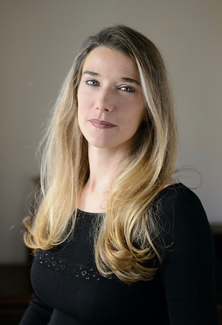 Color Author Pic - Black Shirt.jpeg